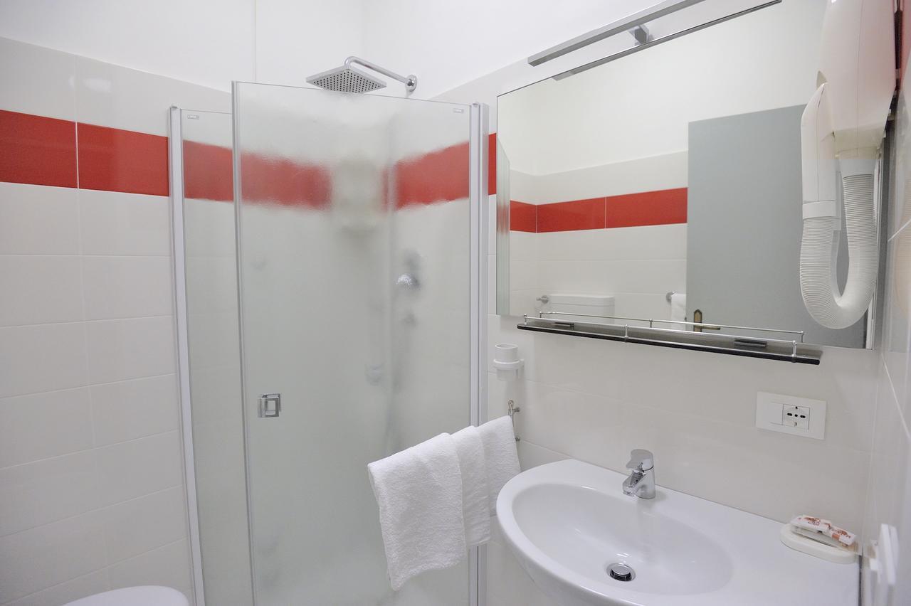 Hotel Jadran Лідо-ді-Єзоло Екстер'єр фото