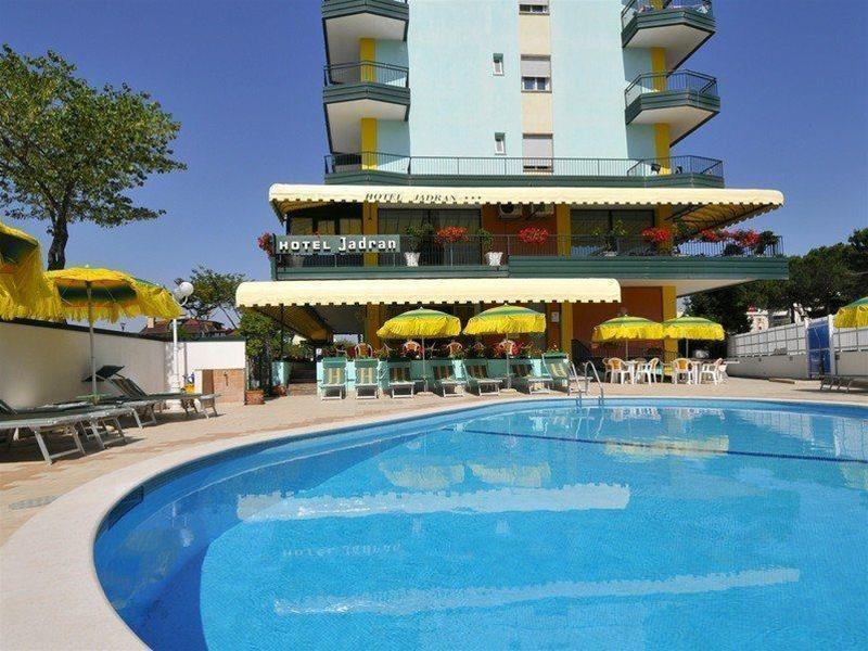 Hotel Jadran Лідо-ді-Єзоло Екстер'єр фото