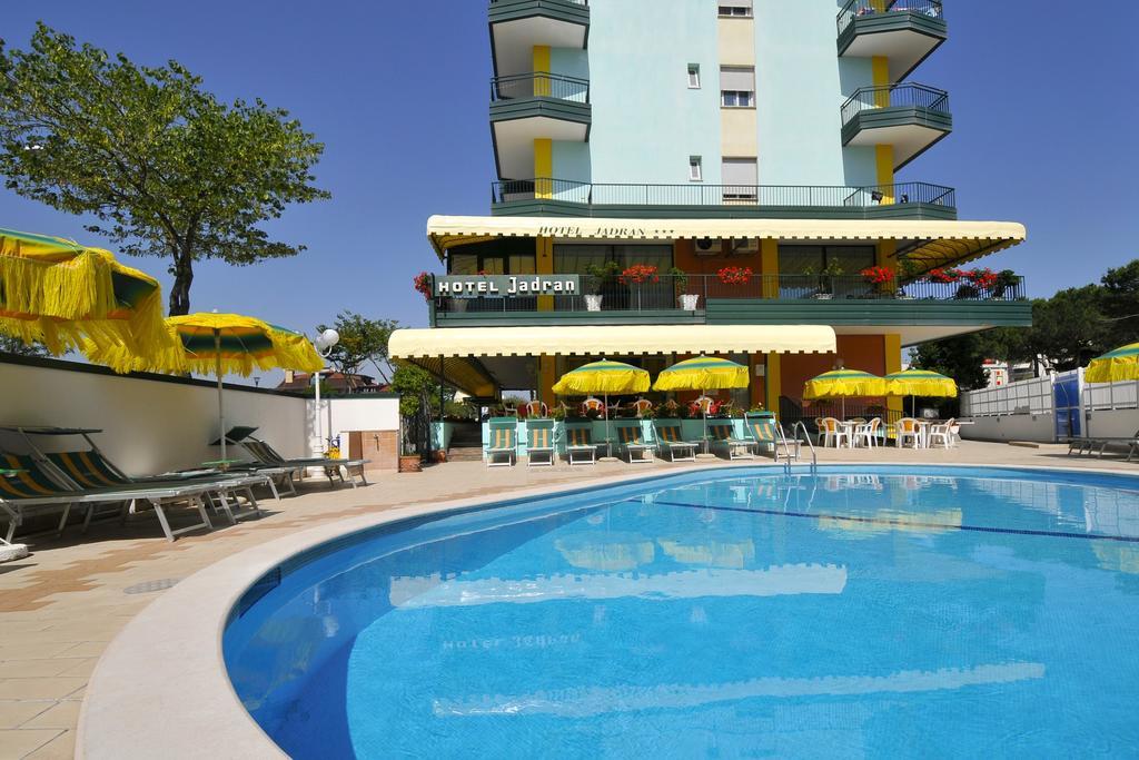 Hotel Jadran Лідо-ді-Єзоло Екстер'єр фото